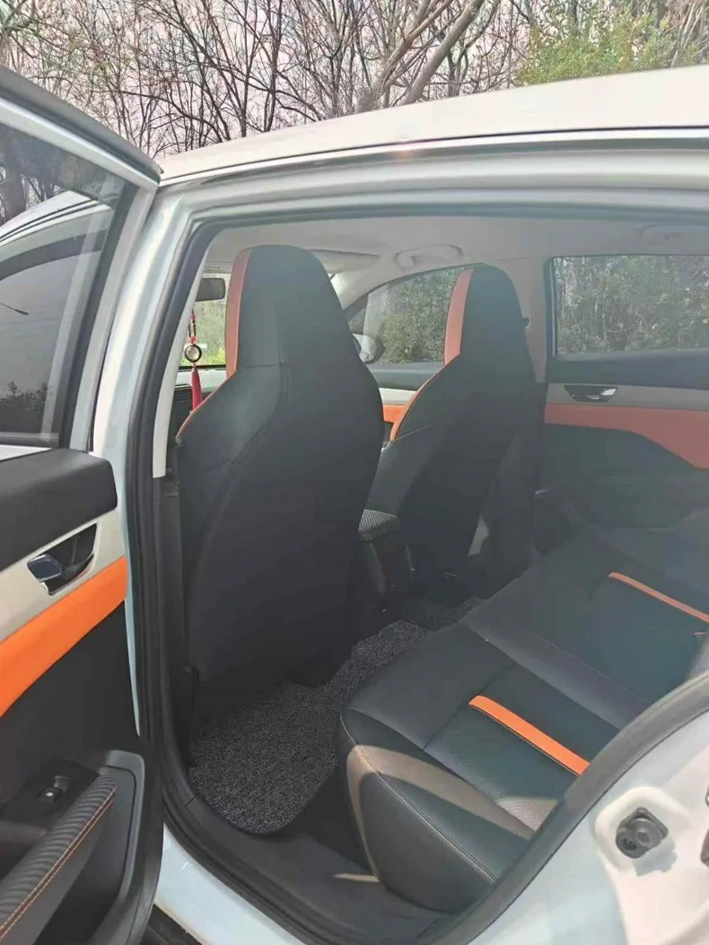 东风奕炫 后面外观二