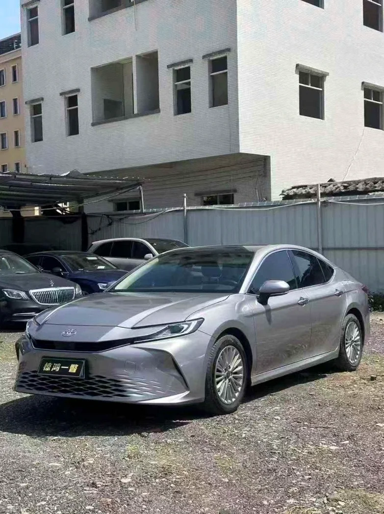 丰田凯美瑞 正面外观三