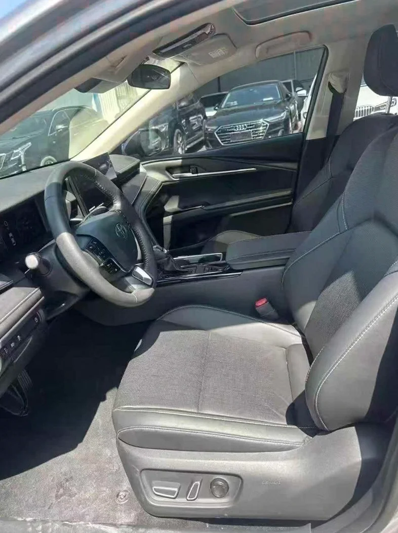 丰田凯美瑞 后面外观三