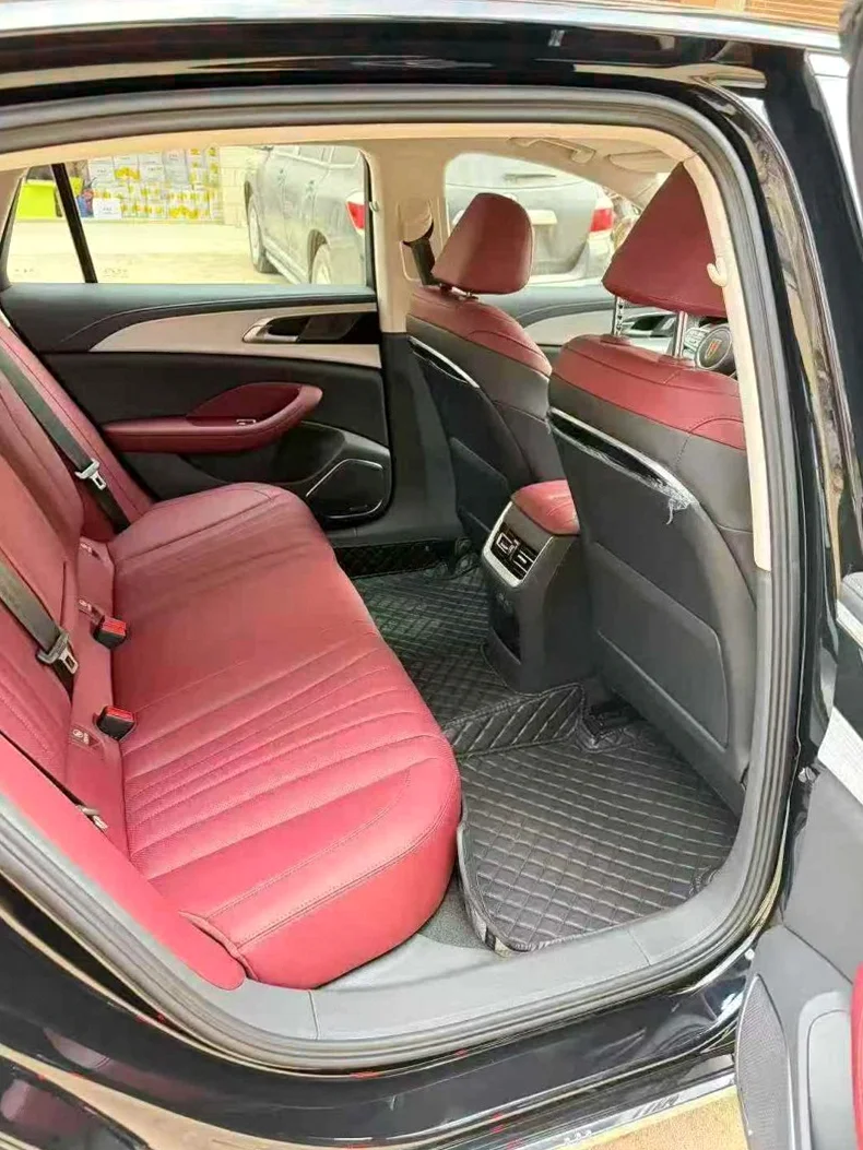 红旗H5 内饰后排