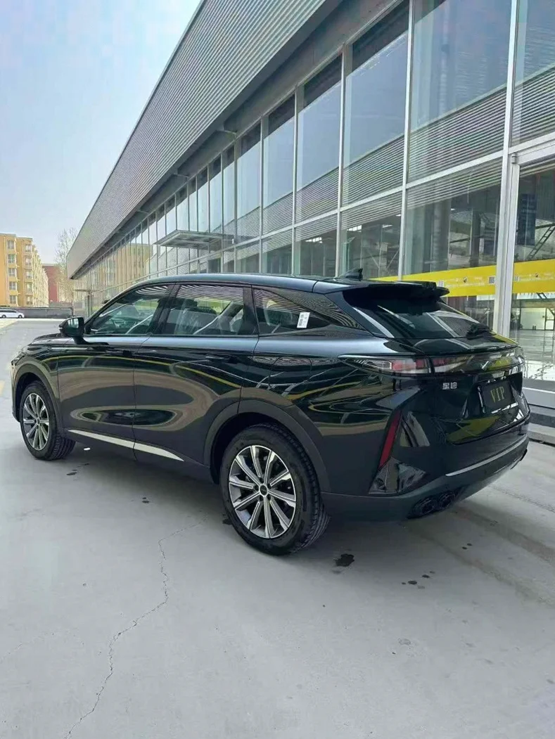 奇瑞星途 内饰前排