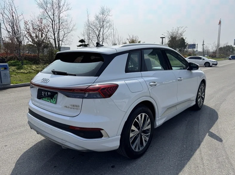 奥迪Q4 后面外观二