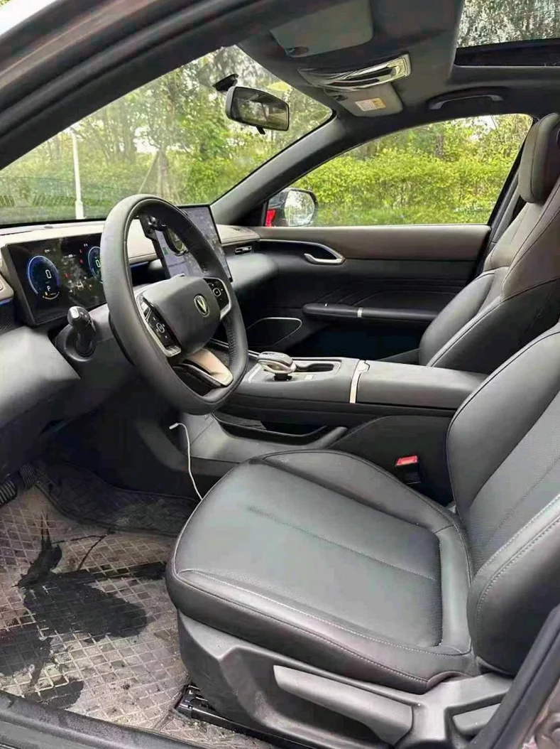 长安汽车逸动 内饰后排