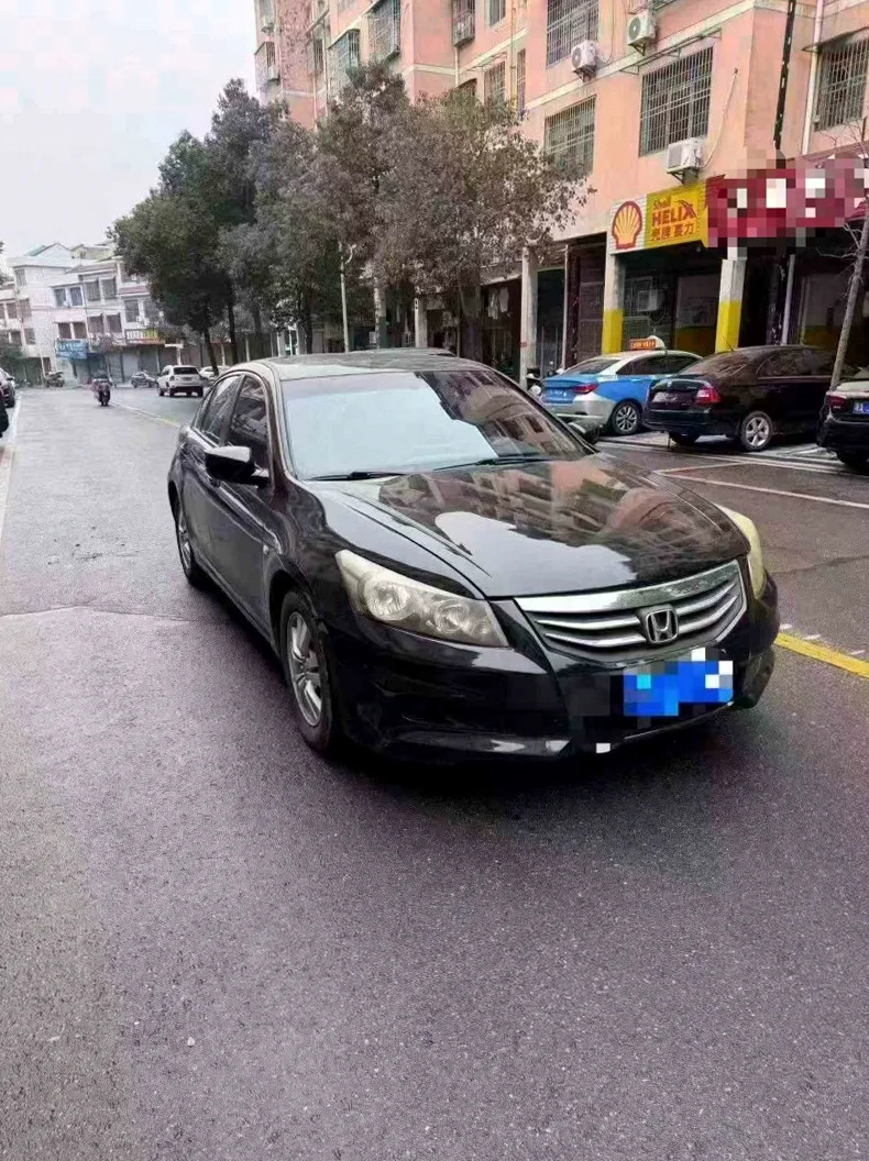 本田雅阁 正面外观三