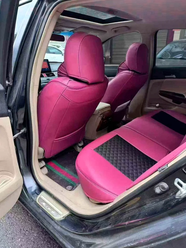 本田雅阁 后面外观一