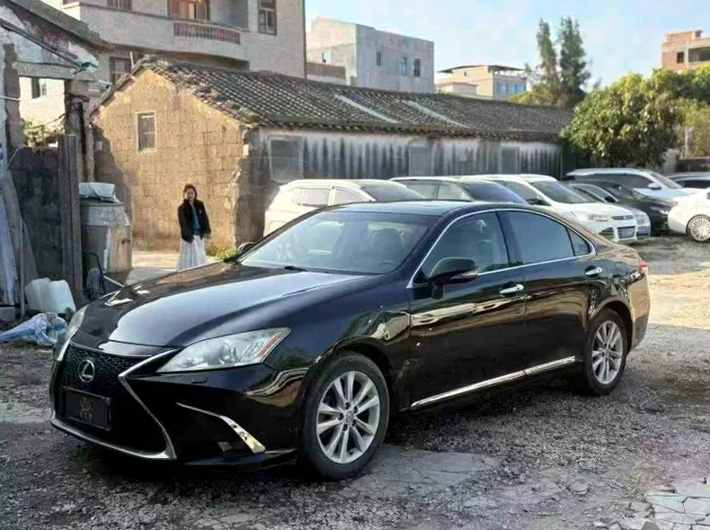 雷克萨斯ES 正面外观三