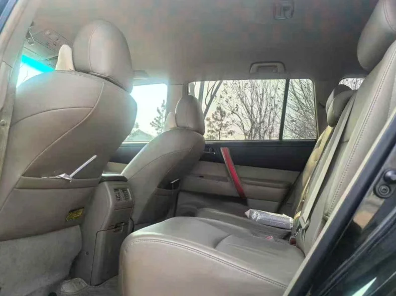 丰田汉兰达 后面外观二