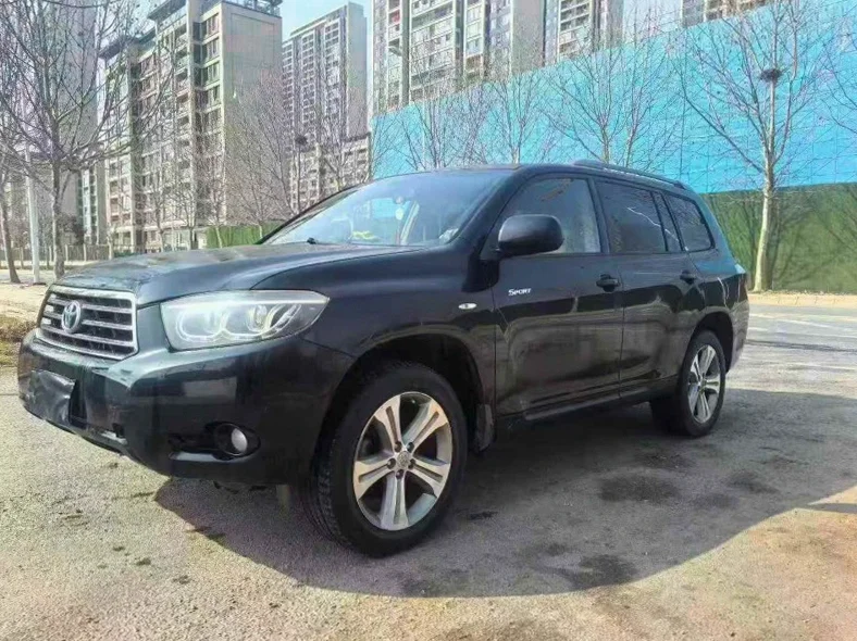 丰田汉兰达 正面外观三