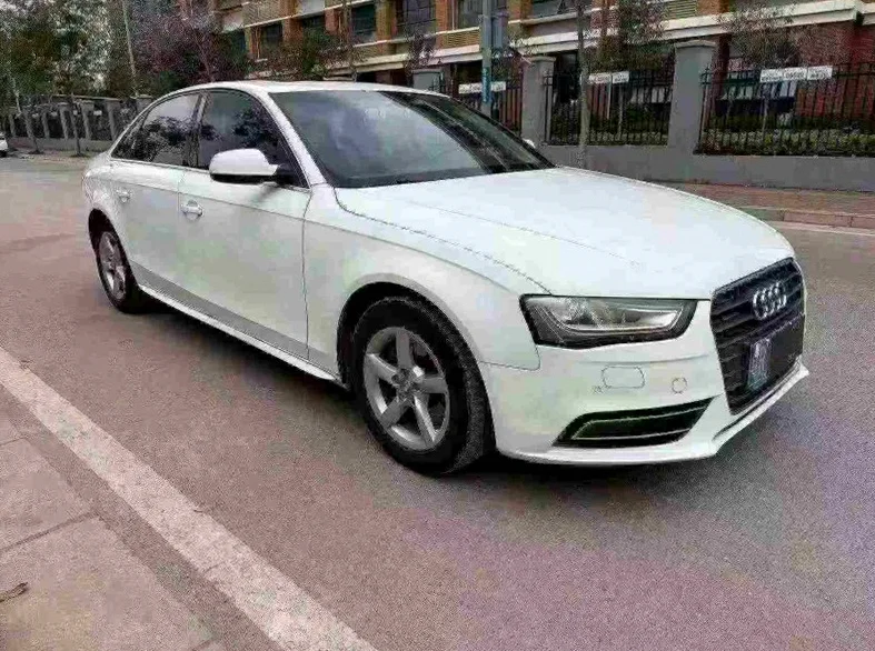 奥迪A4L 正面外观二