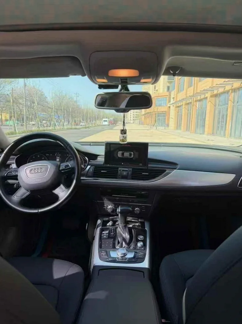 奥迪A6L 后面外观二