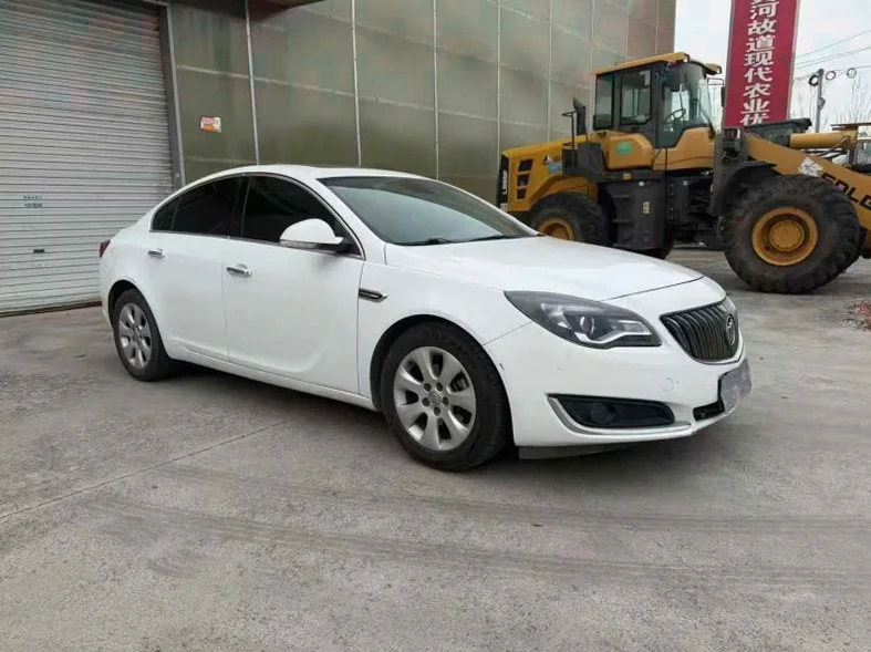 别克君威 正面外观二