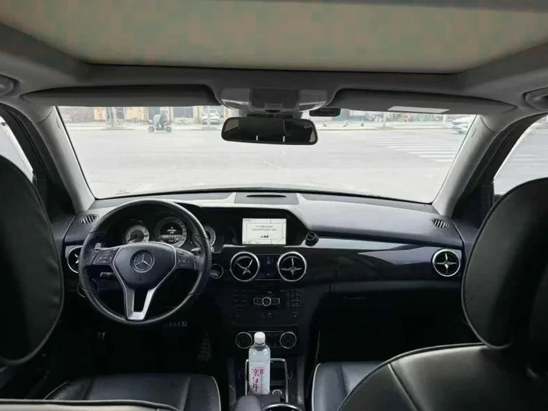 奔驰GLK 后面外观一