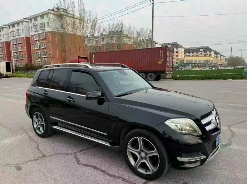 奔驰GLK 正面外观三