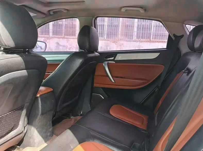 江淮瑞风 后面外观二