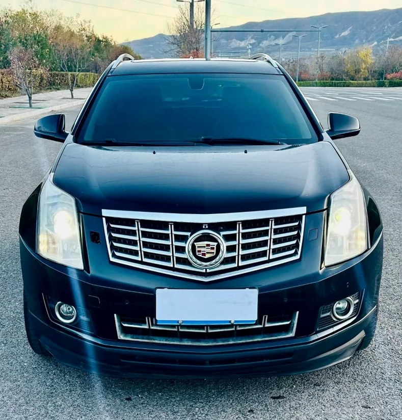 太原2014年凯迪拉克SRX半价车 正面外观一