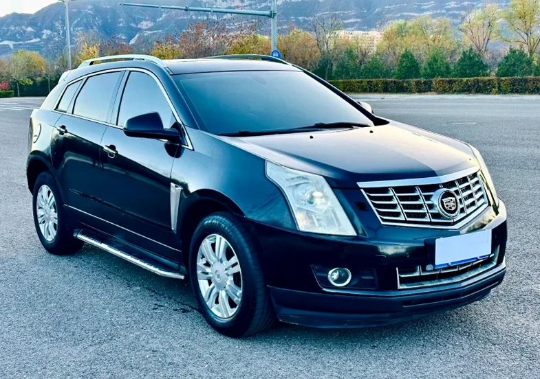 凯迪拉克SRX 正面外观二