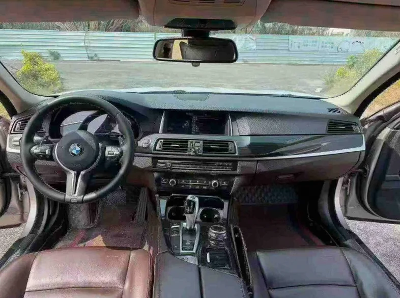 宝马5系 后面外观二