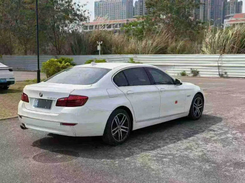 宝马5系 内饰前排