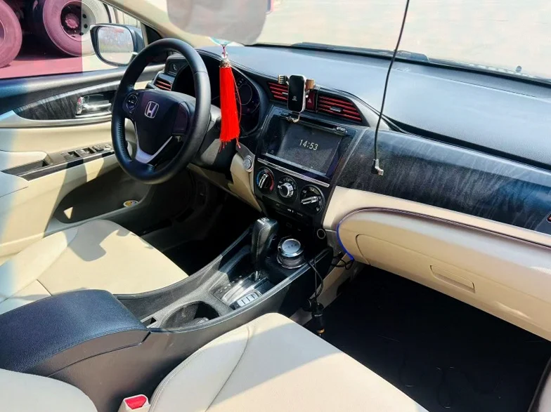 本田凌派 后面外观一