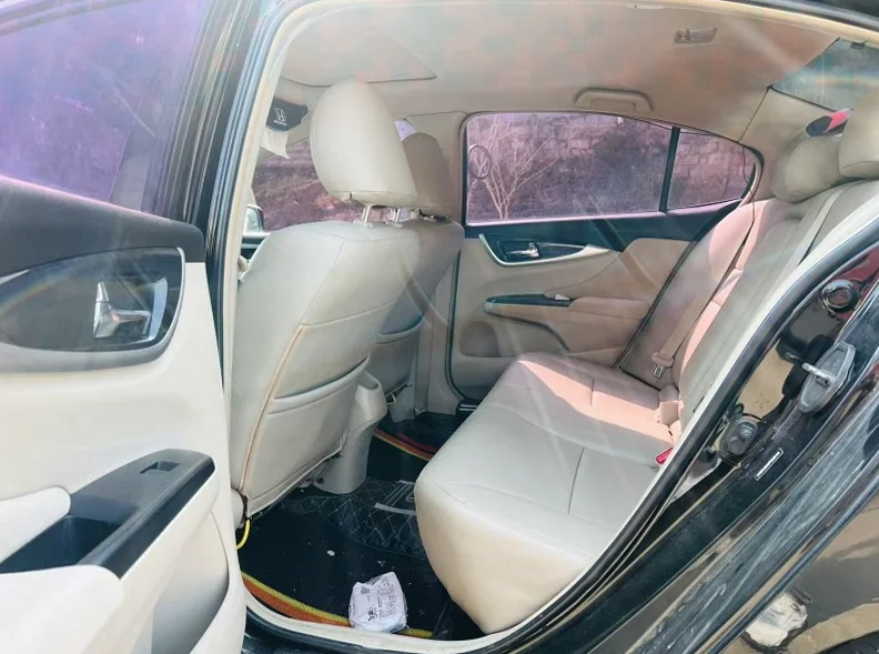 本田凌派 驾驶室