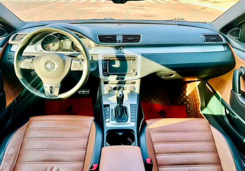 大众CC 内饰前排