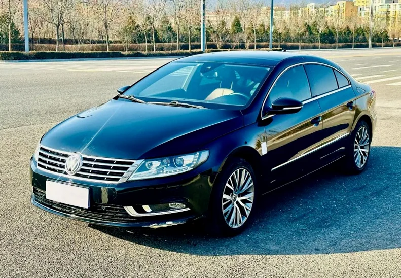 大众CC 正面外观二