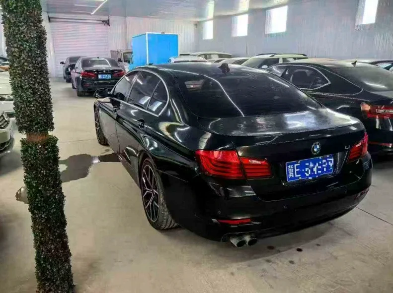 宝马5系 后面外观三