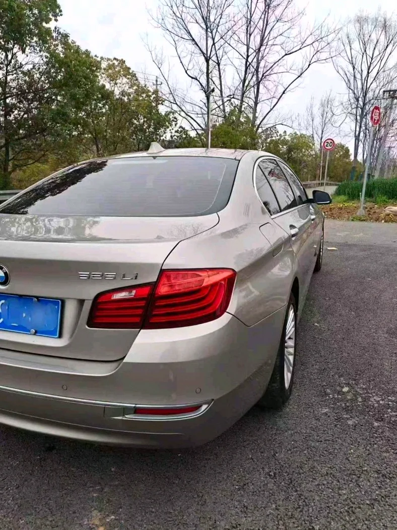 宝马5系 内饰前排