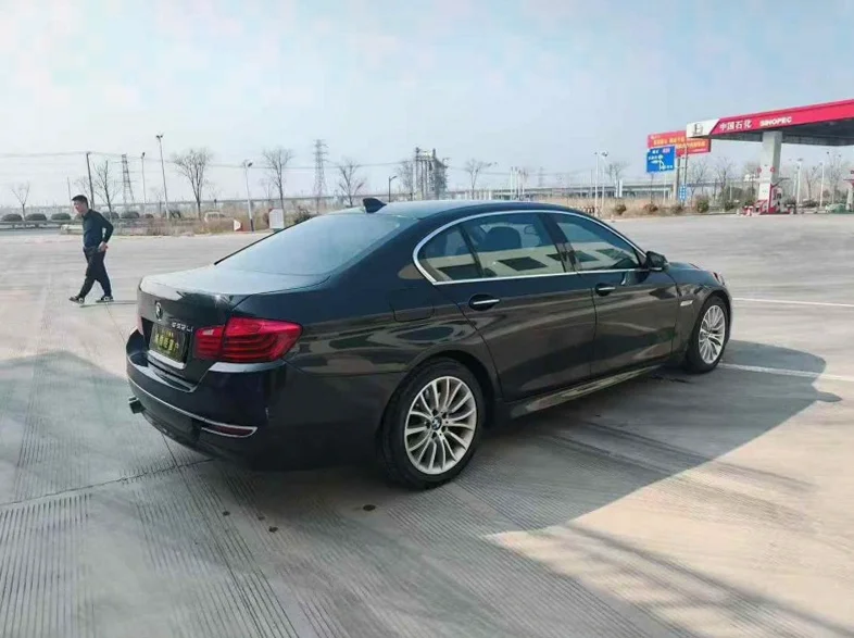 宝马5系 内饰后排