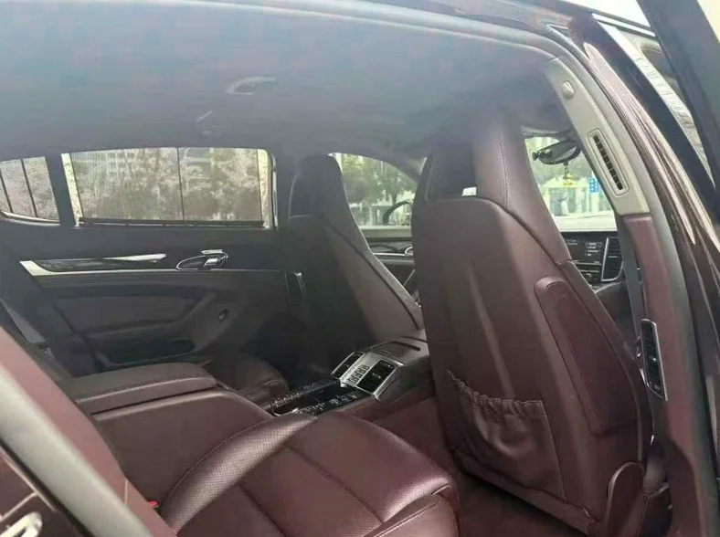 保时捷帕拉梅拉 内饰后排