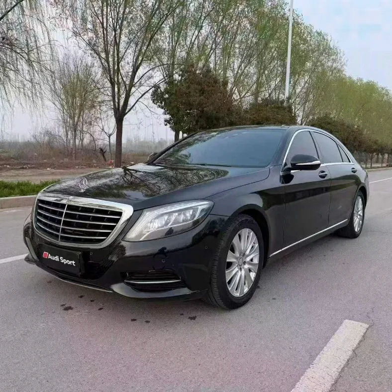 奔驰S 正面外观三