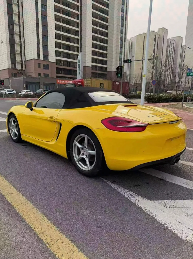 保时捷Boxster 内饰后排