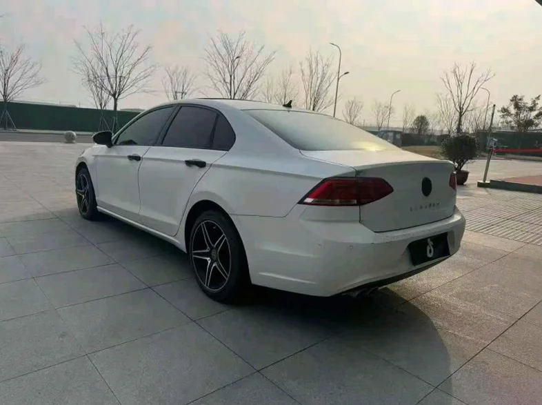 大众凌渡 内饰前排