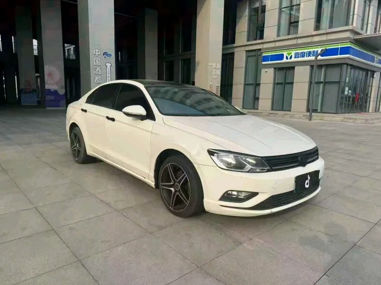 大众凌渡 正面外观二