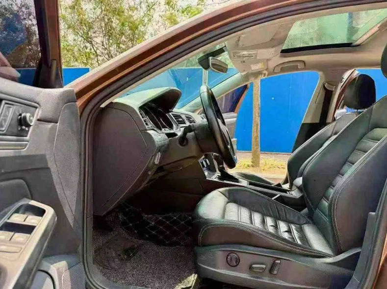 大众凌渡 后面外观一