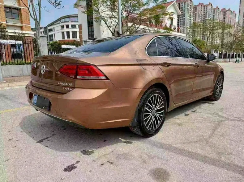 大众凌渡 内饰前排