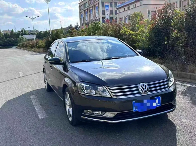 大众迈腾 正面外观二