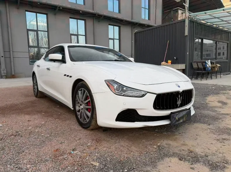 玛莎拉蒂Ghibli 内饰后排