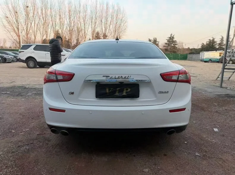 玛莎拉蒂Ghibli 后面外观一