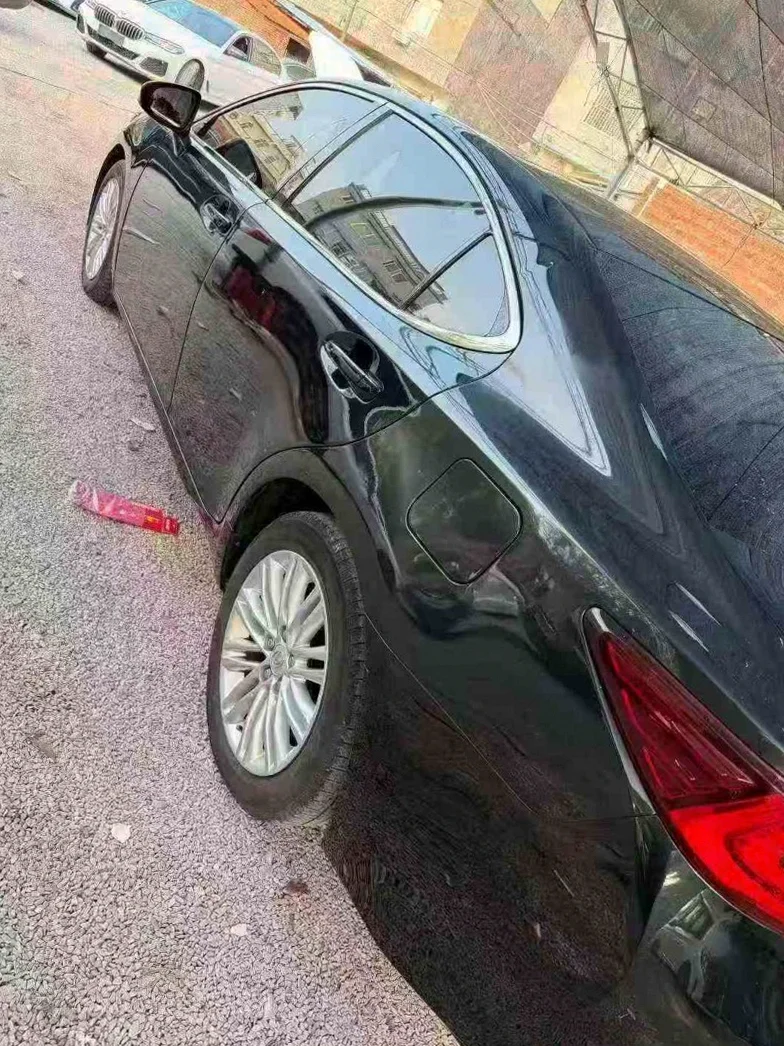 雷克萨斯ES 正面外观二