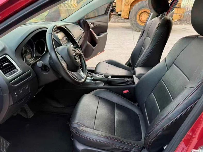 马自达阿特兹 正面外观三