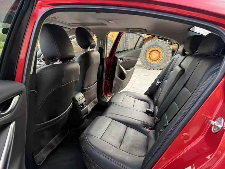 马自达阿特兹 后面外观三