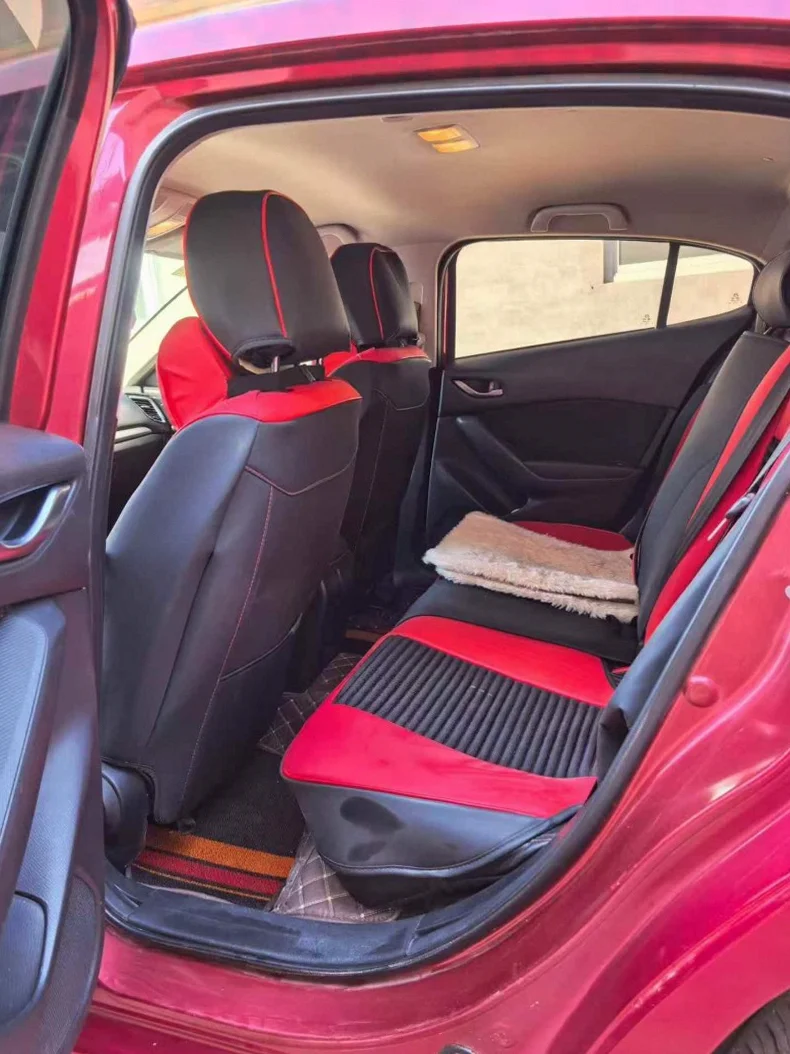 马自达昂克赛拉 内饰后排
