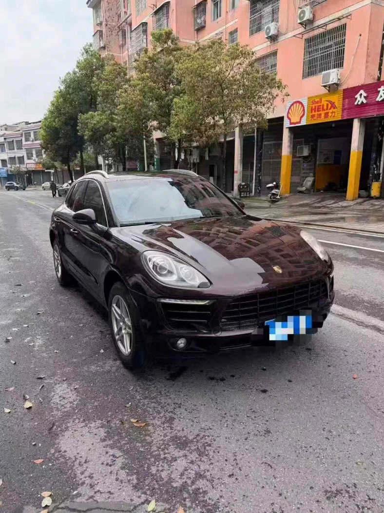 保时捷Macan 正面外观二