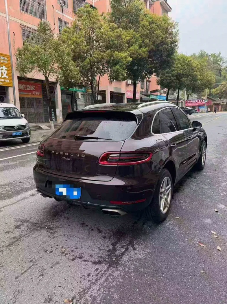 保时捷Macan 内饰后排