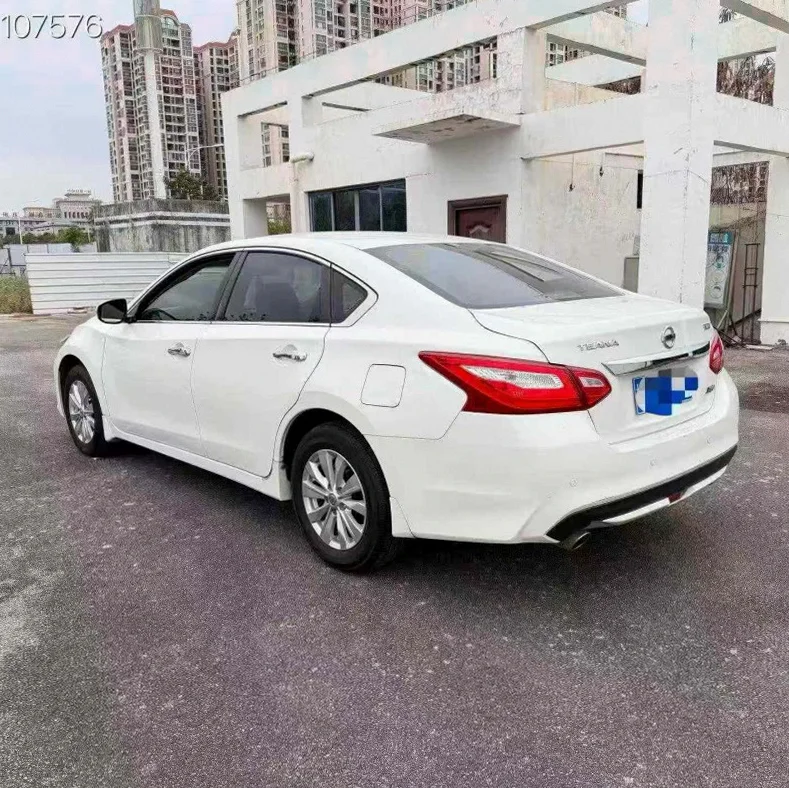 日产天籁 内饰后排