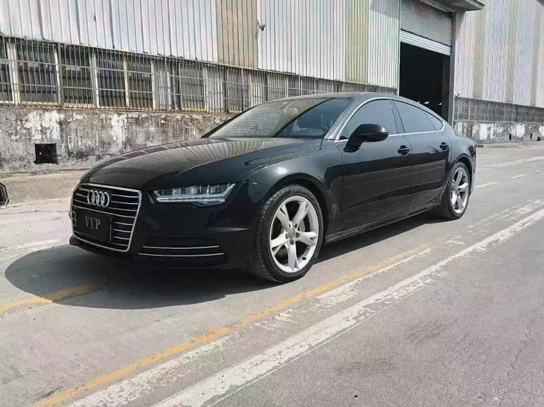 奥迪A7L 正面外观二