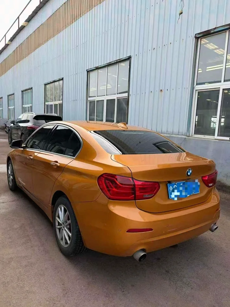 宝马1系 后面外观二