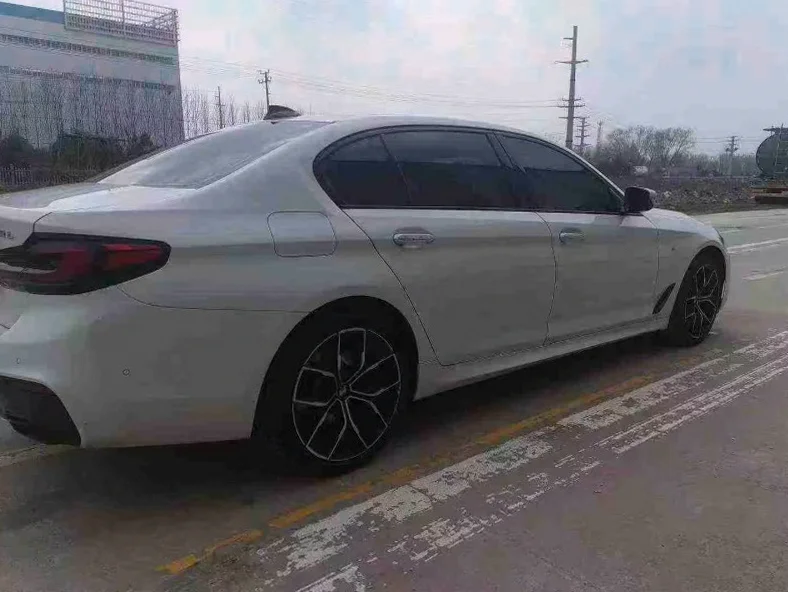 宝马5系 内饰后排