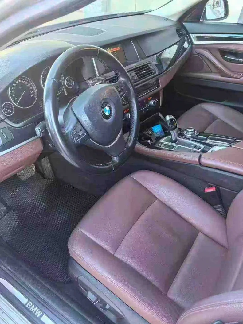 宝马5系 后面外观三